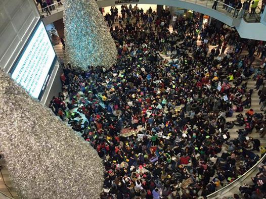 Over 3000 protesters gathered in the Mall of America Saturday in support of the BlackLivesMatter movement. Image via Facebook.